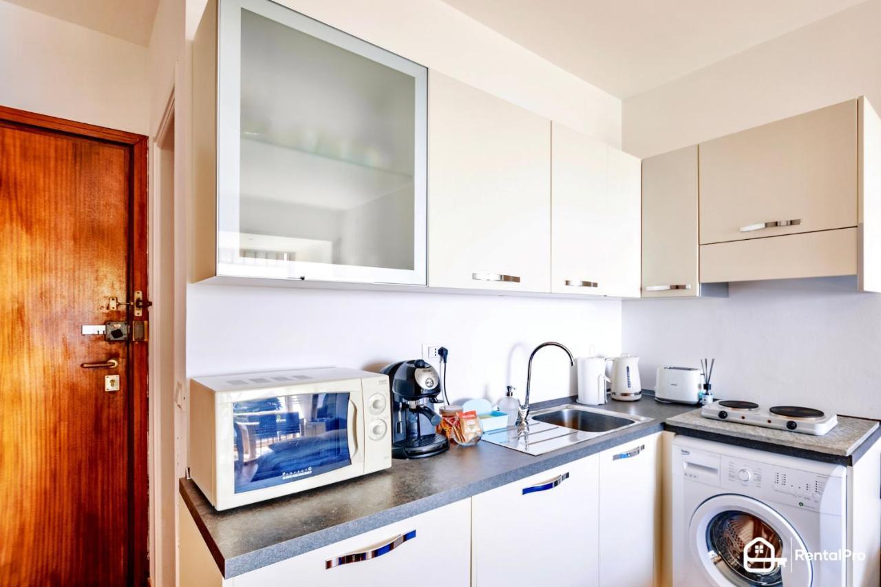 Free Parking-sea View, With Pool & Garden San Remo